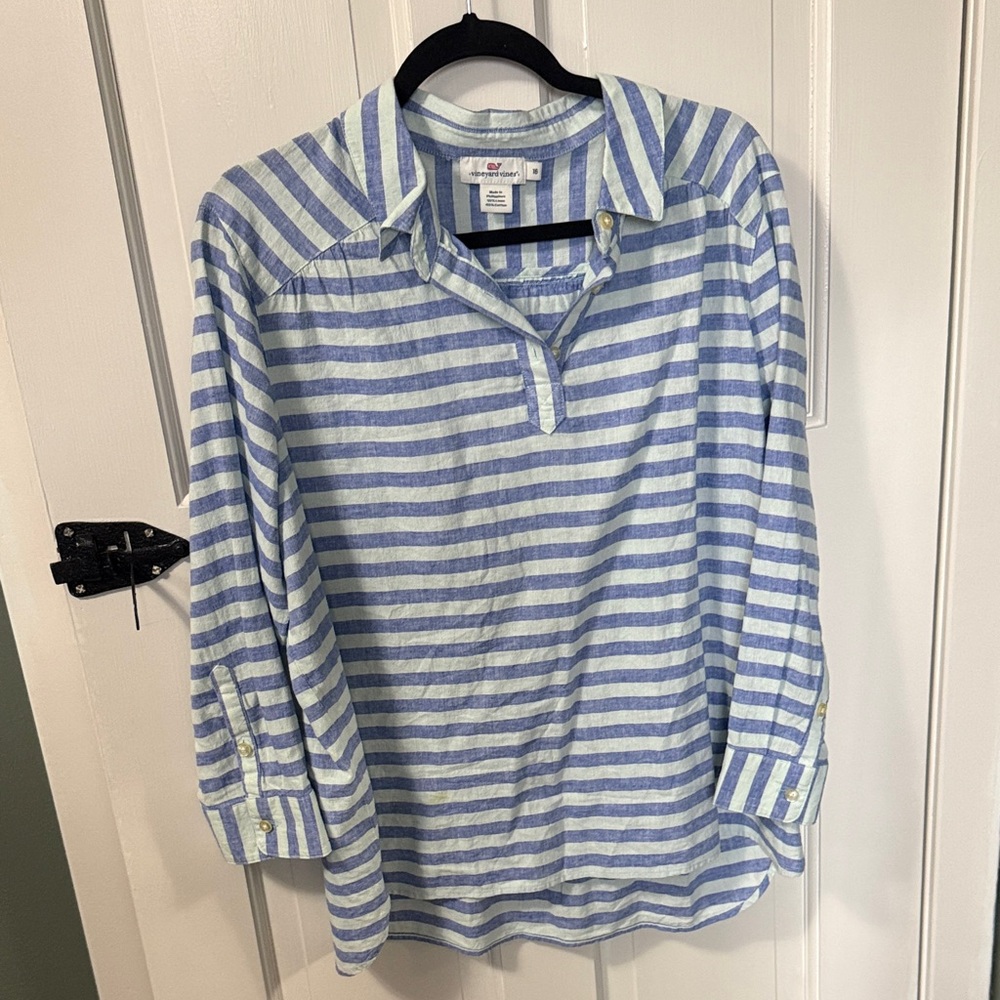 Vineyard Vines Blue Striped Two Button Shirt